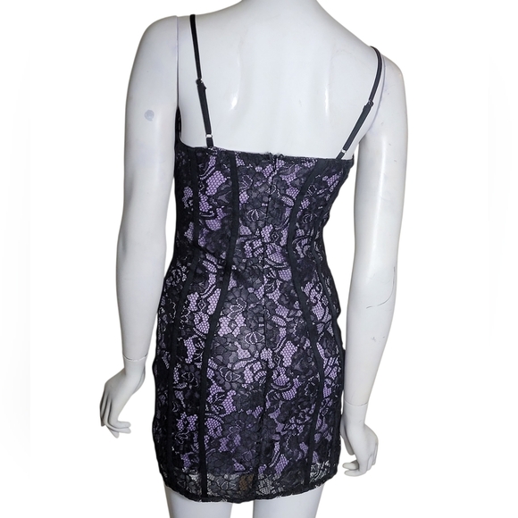 Black Lavender Sleeveless Lace Bodycon Mini Dress - Picture 6 of 11